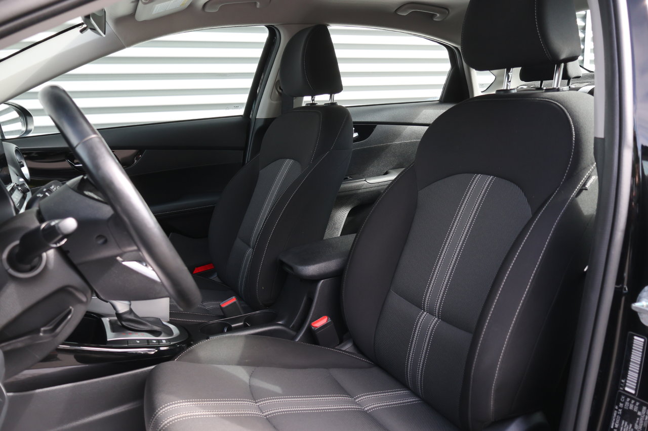 Kia Forte Ex Ivt 2023 — photo 3