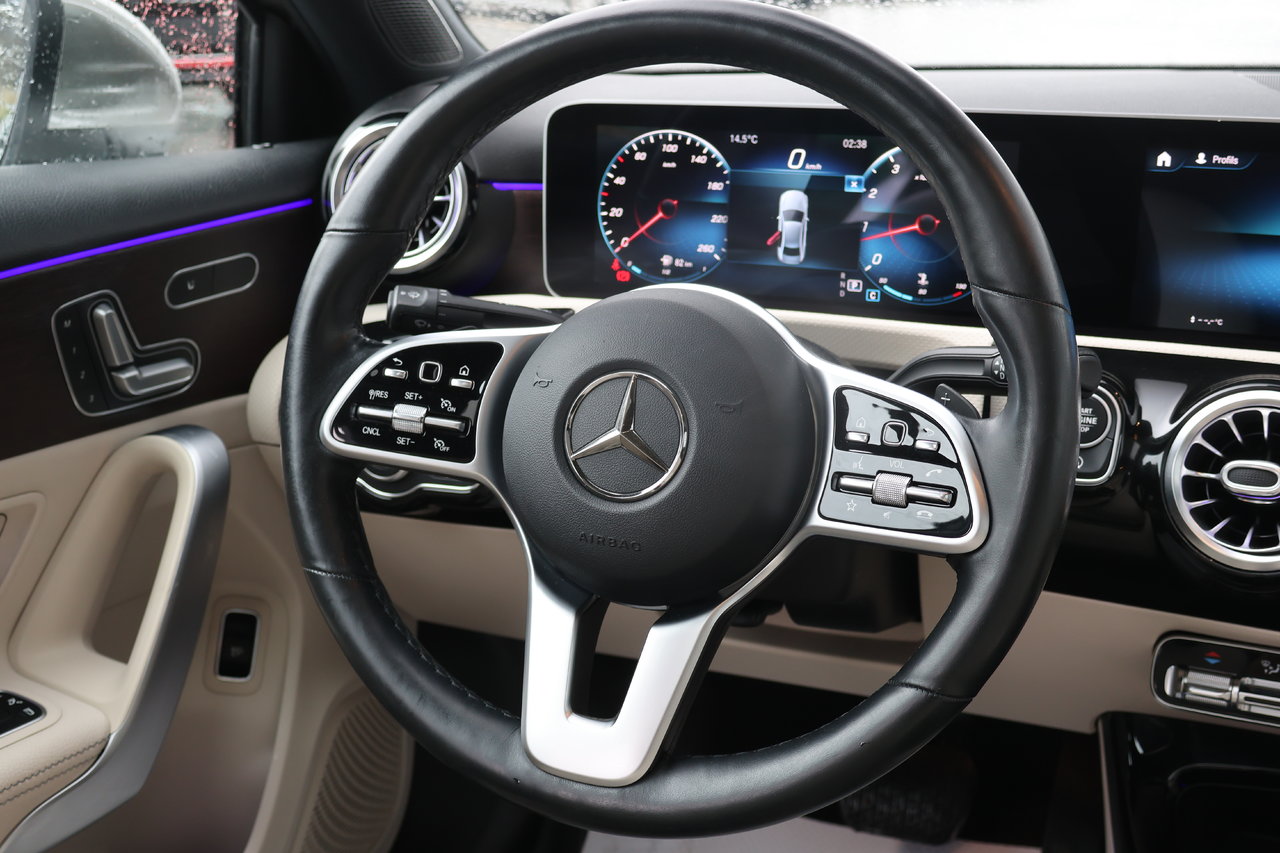 Mercedes-Benz A-Class A220 2019 — photo 2