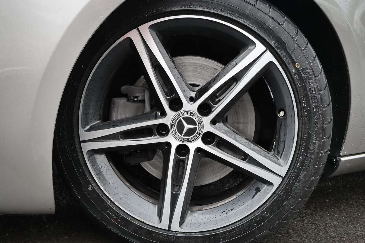 Mercedes-Benz A-Class A220 2019 — photo 6