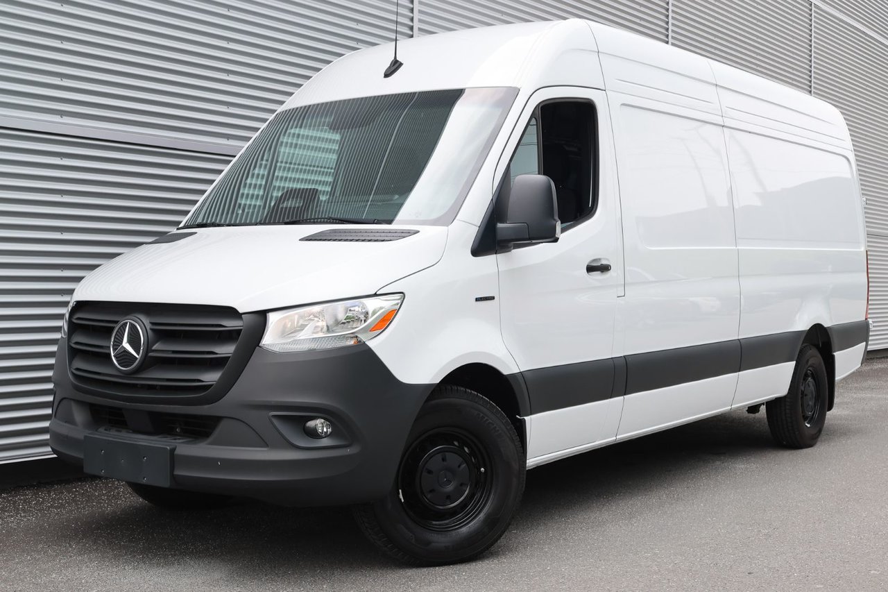 Mercedes-Benz ESprinter Cargo Van 170 Wheelbase High Roof RWD 2025