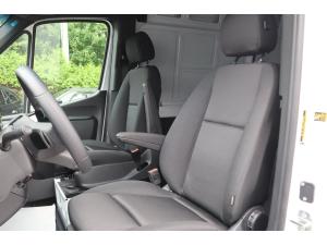 Miniature 16 Mercedes-Benz ESprinter Cargo Van 170 Wheelbase High Roof RWD 2025