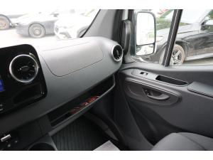 Miniature 17 Mercedes-Benz ESprinter Cargo Van 170 Wheelbase High Roof RWD 2025