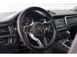 Thumbnail 12 Porsche Macan Base 2021