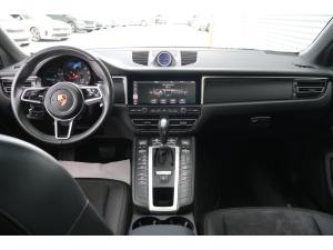 Thumbnail 19 Porsche Macan Base 2021
