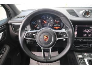 Thumbnail 20 Porsche Macan Base 2021