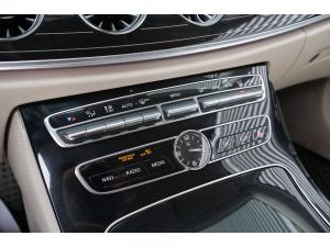 Thumbnail 25 Mercedes-Benz E-Class E400 2018