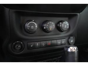 Thumbnail 24 Jeep Wrangler 75th Anniversary 2016