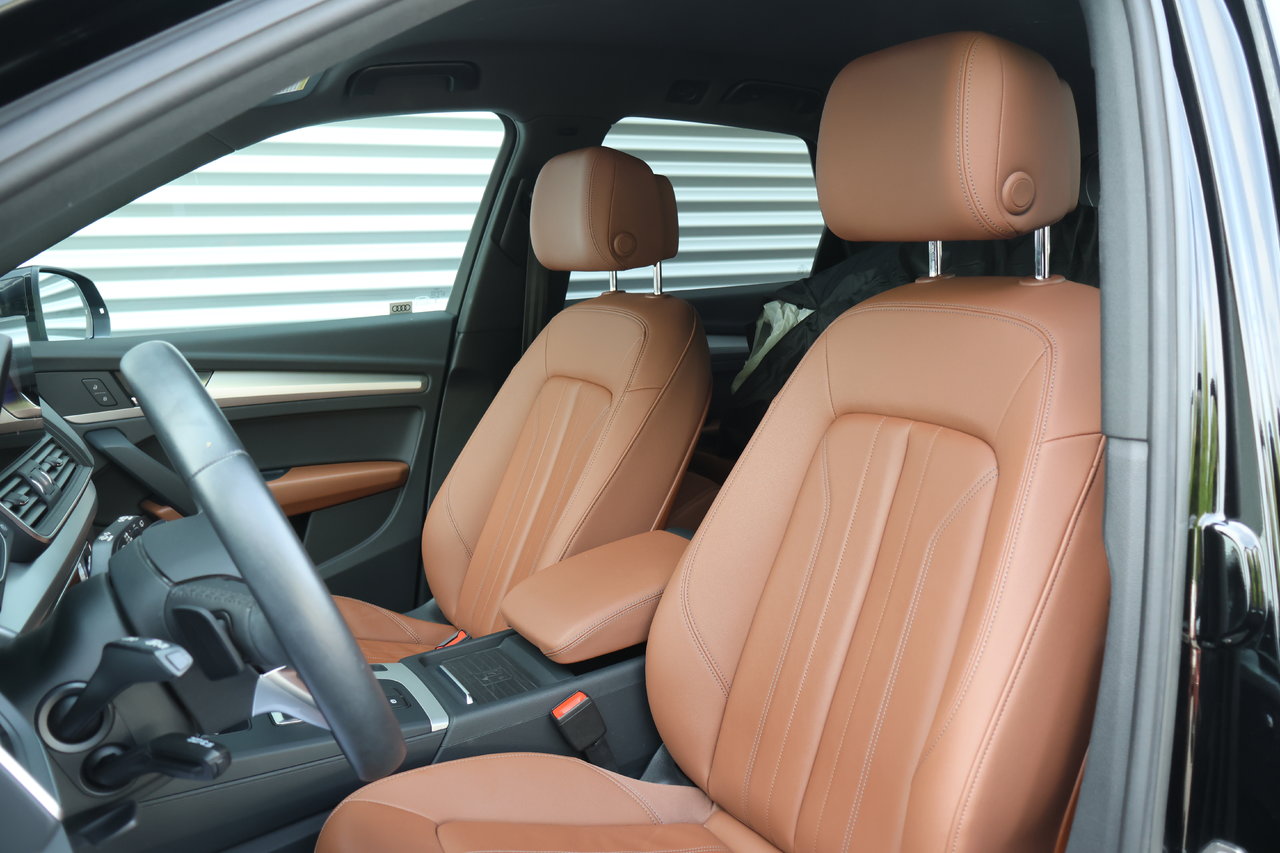Audi Q5 Komfort 45 2023 — photo 3