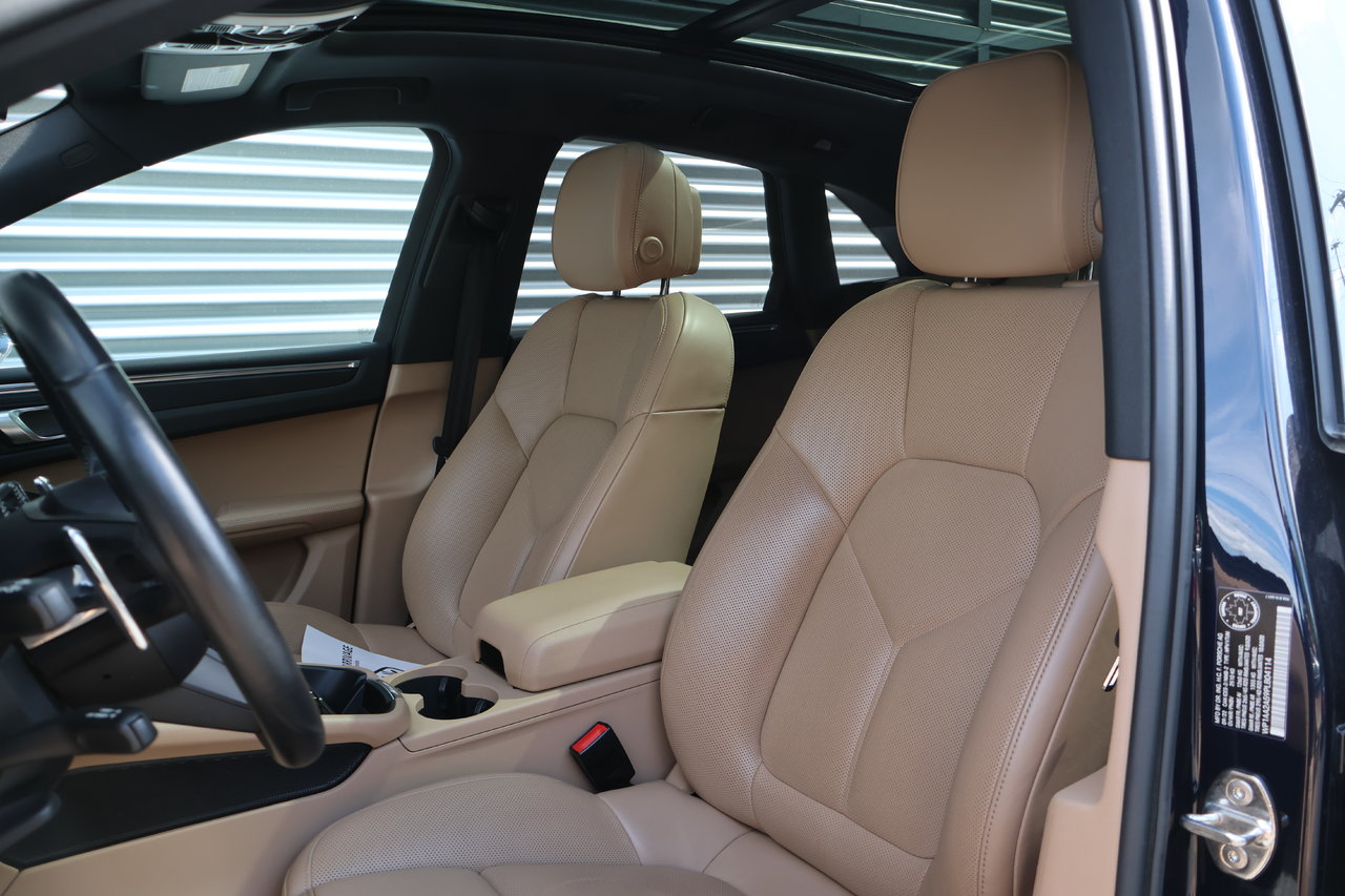 Porsche Macan T 2023 — photo 3