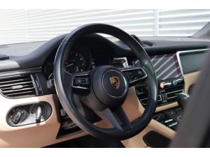 Miniature 9 Porsche Macan  2023