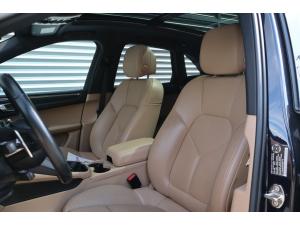 Miniature 12 Porsche Macan  2023