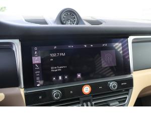 Miniature 18 Porsche Macan  2023