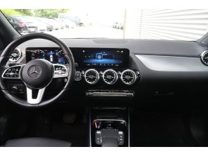 Miniature 13 Mercedes-Benz GLA-Class GLA250 2023