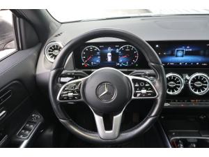 Miniature 14 Mercedes-Benz GLA-Class GLA250 2023