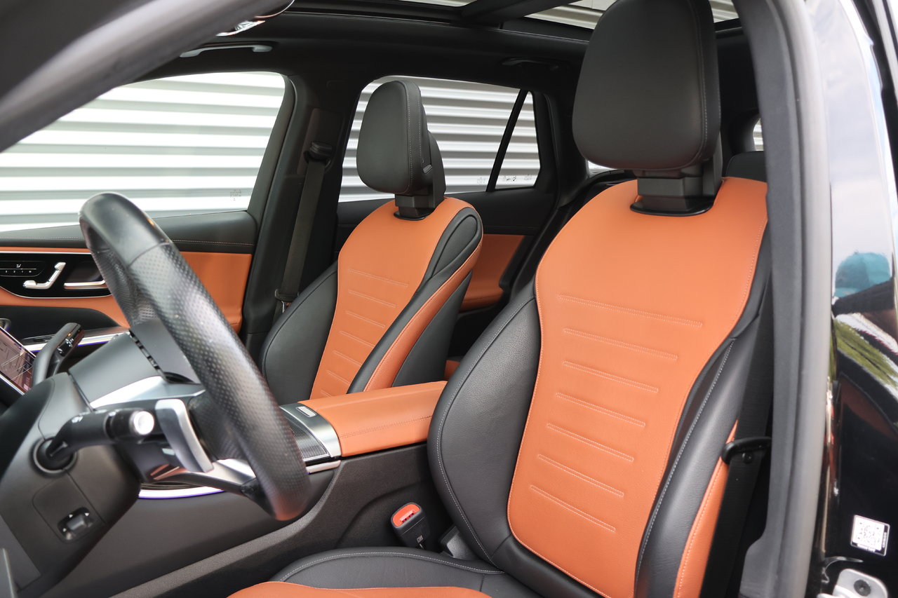 Mercedes-Benz GLC GLC300 2023 — photo 3