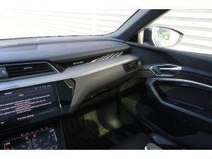 Miniature 16 Audi E-tron Technik 55 2022