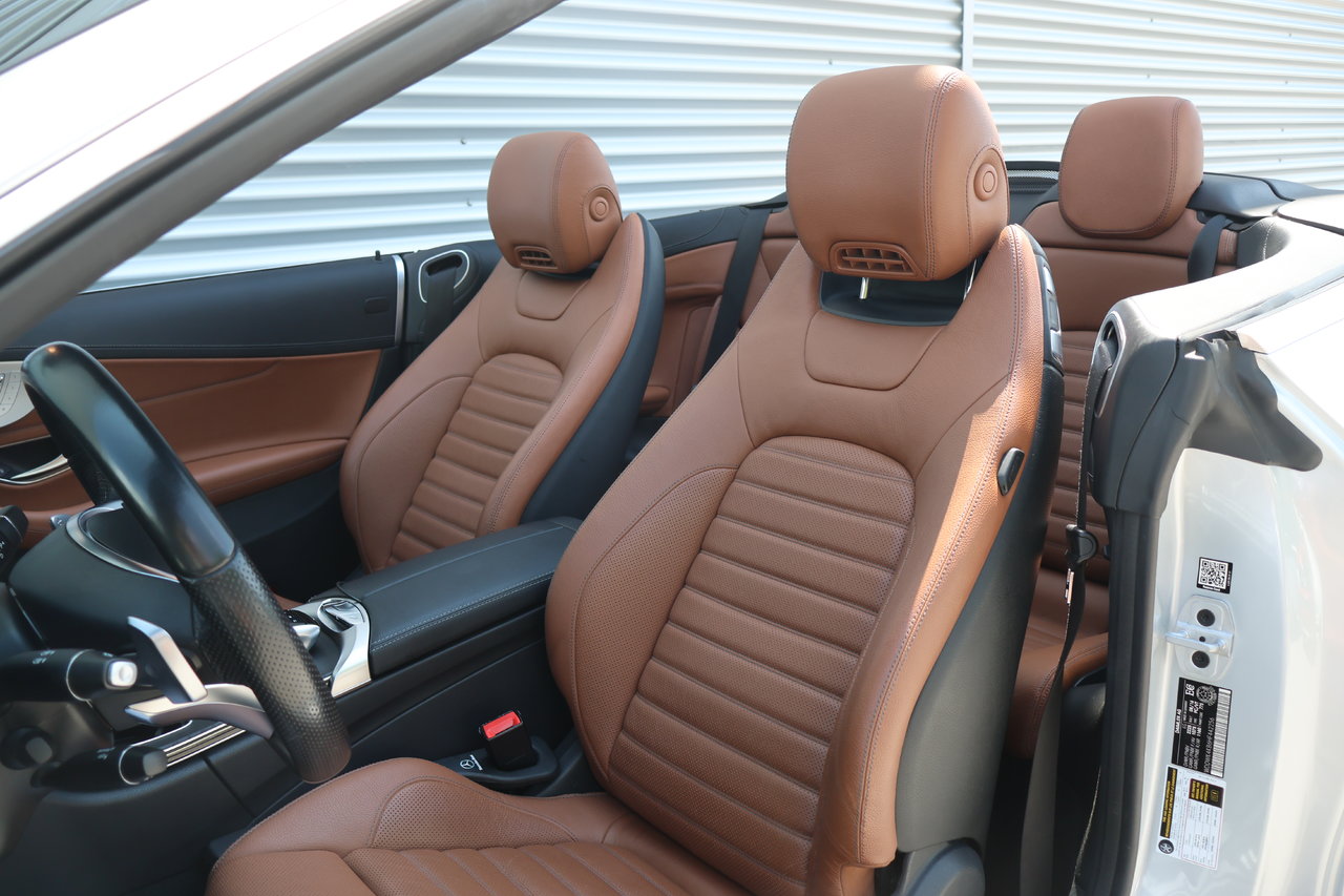 Mercedes-Benz C-Class C300 2017 — photo 3