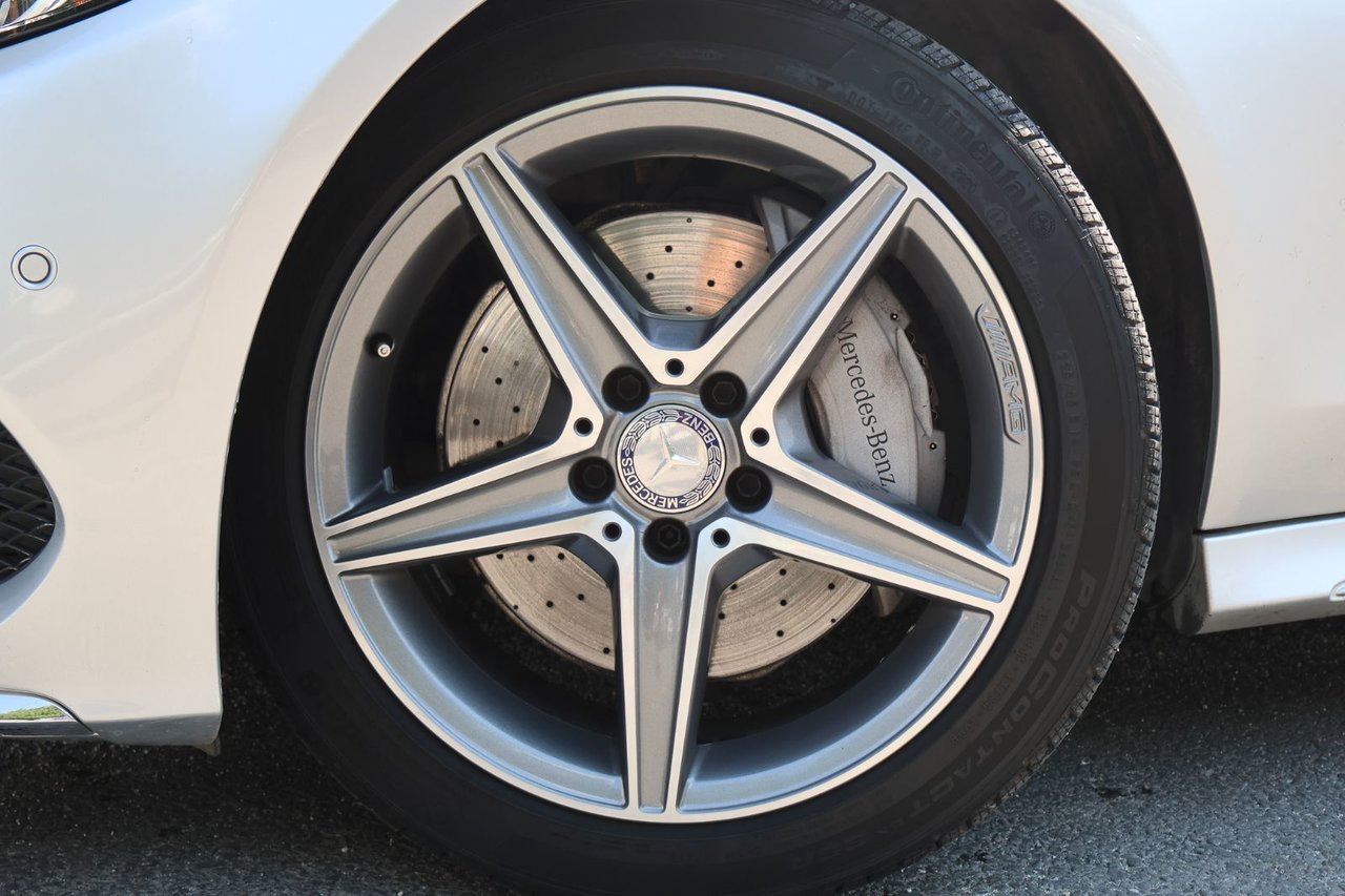 Mercedes-Benz C-Class C300 2017 — photo 5