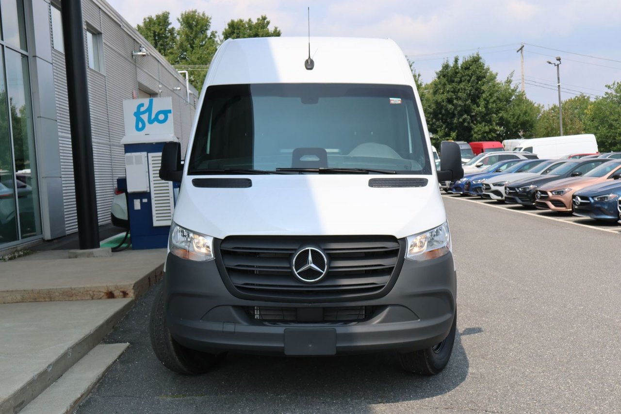Mercedes-Benz Sprinter 2500 High Roof 2025 — photo 2