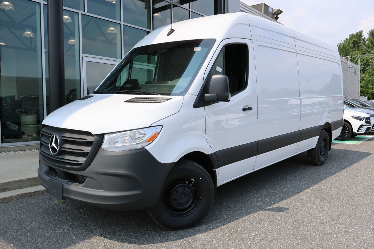Mercedes-Benz Sprinter 2500 High Roof 2025 — photo 3