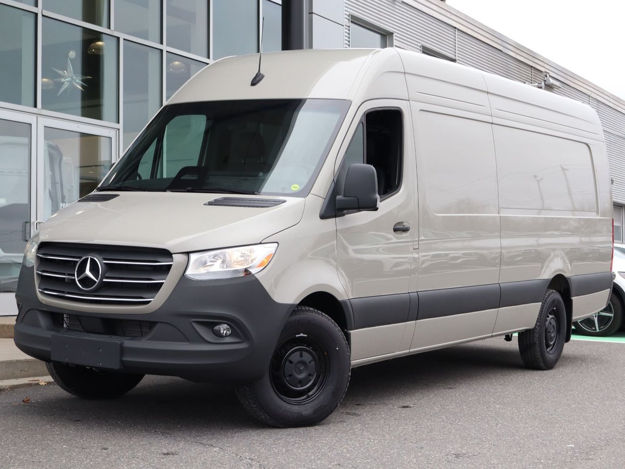 Mercedes-Benz Sprinter 170 Ext. Wheelbase High Roof RWD 2025