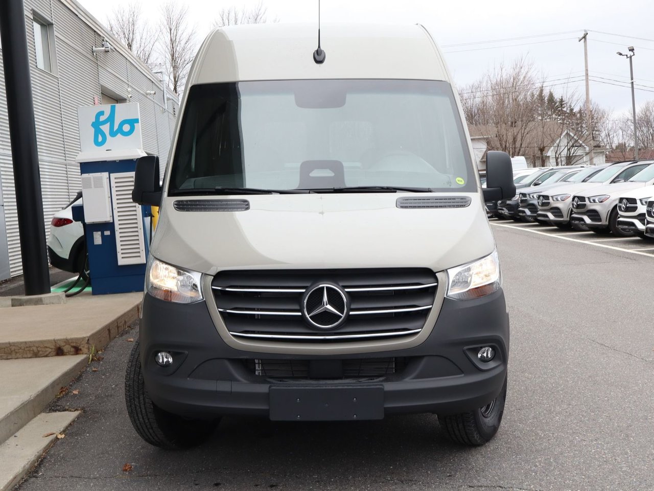 Mercedes-Benz Sprinter 170 Ext. Wheelbase High Roof RWD 2025 — photo 3