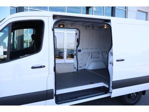 Miniature 5 Mercedes-Benz Sprinter 2500 144 Wheelbase Standard Roof RWD 2025