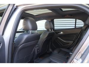Thumbnail 11 Mercedes-Benz GLA-Class GLA250 2015