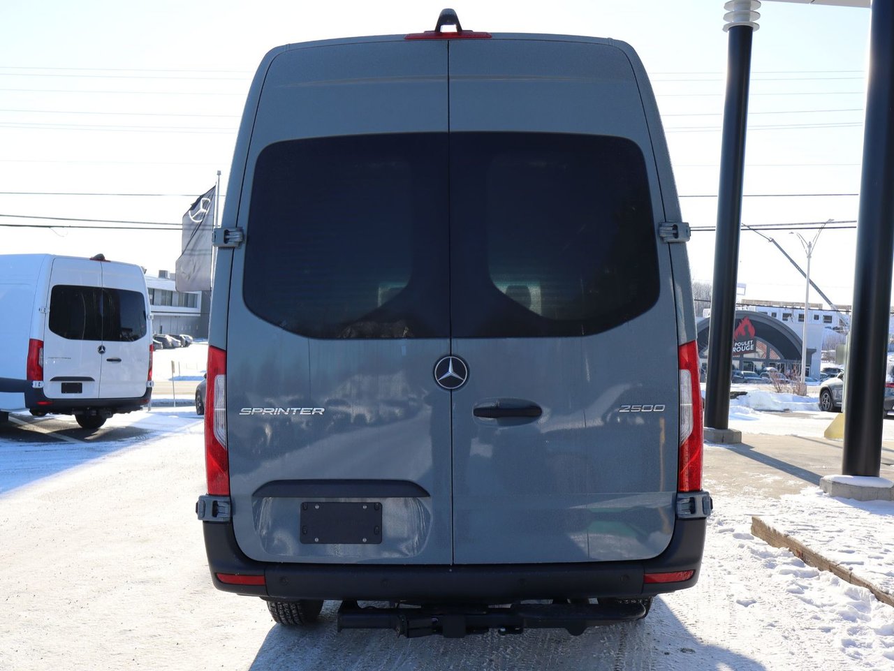 Mercedes-Benz Sprinter 170 Wheelbase High Roof RWD 2025 — photo 4