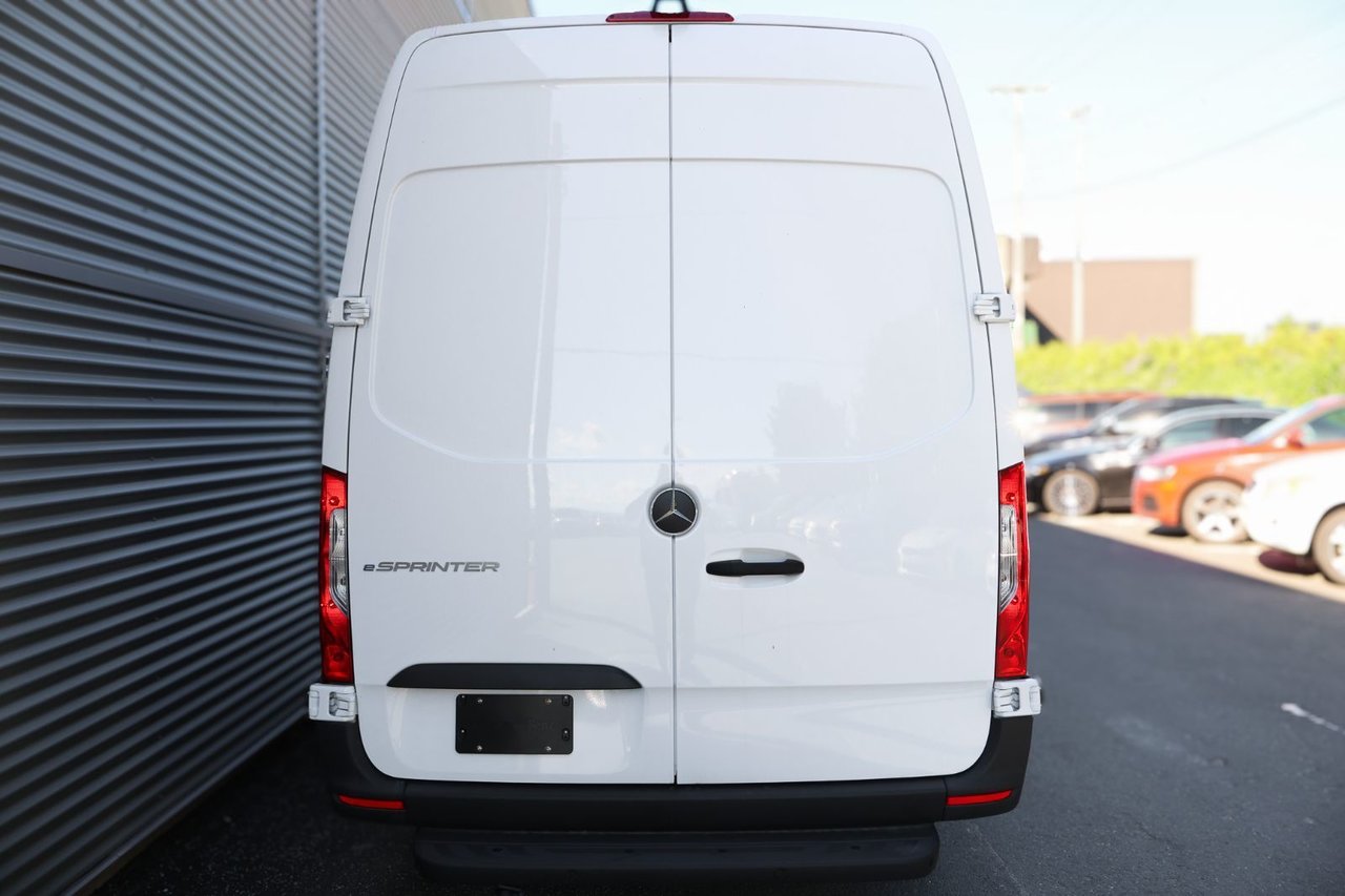 Mercedes-Benz ESprinter Cargo Van 170 Wheelbase High Roof RWD 2025 — photo 5