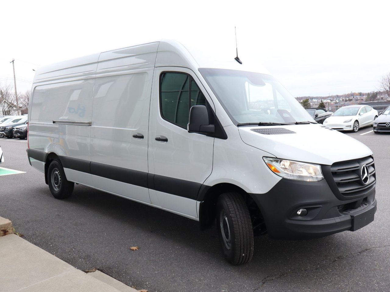 Mercedes-Benz Sprinter 2500 High Roof 2025 — photo 6