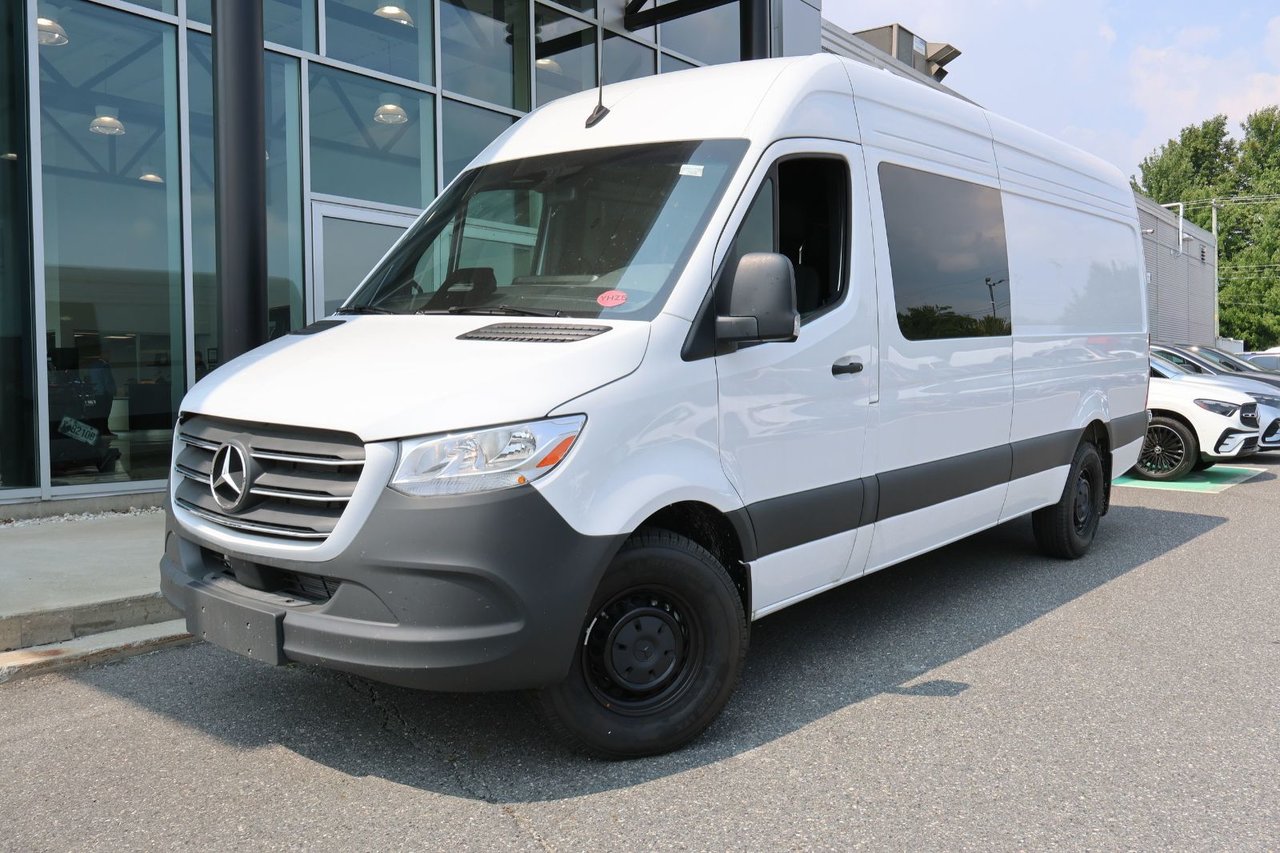 Mercedes-Benz Sprinter 170 Wheelbase High Roof RWD 2025 — photo 3