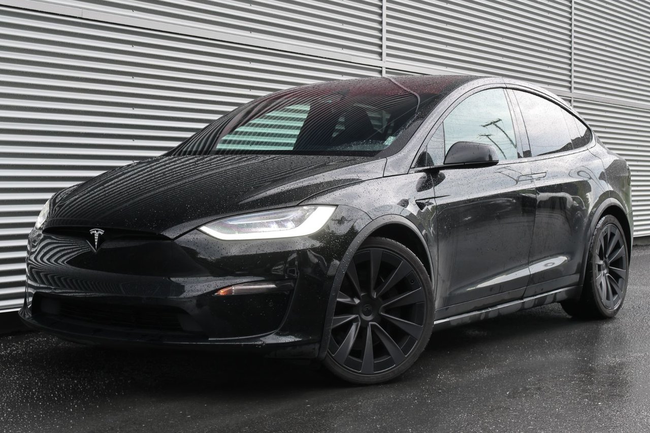 Tesla Model X Plaid 2022
