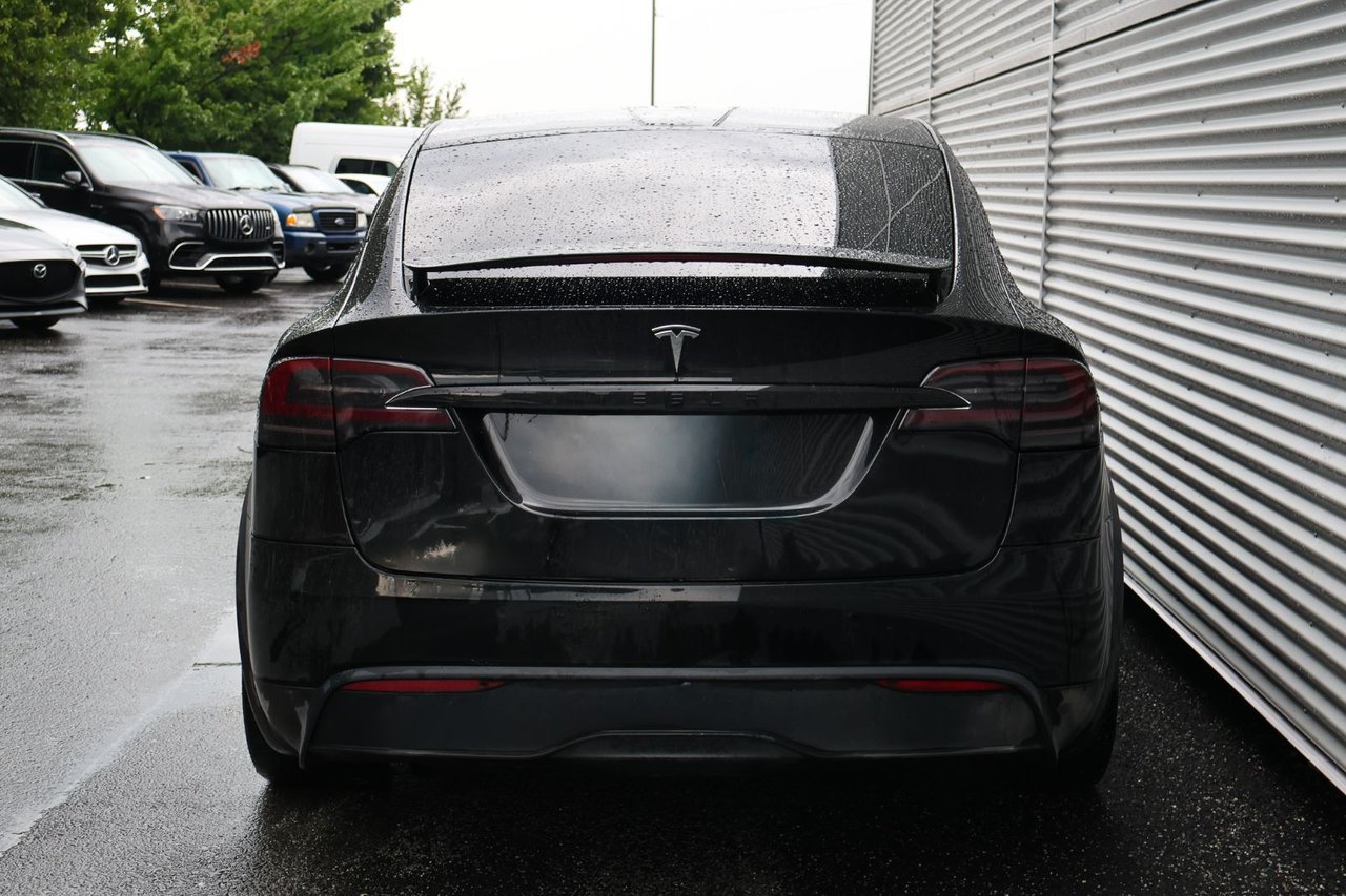 Tesla Model X Plaid 2022 — photo 6