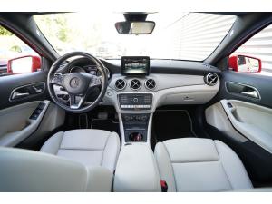 Miniature 14 Mercedes-Benz GLA-Class GLA250 2018