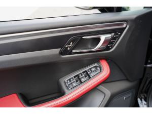 Thumbnail 10 Porsche Macan  2024