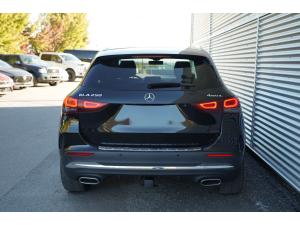 Miniature 8 Mercedes-Benz GLA-Class GLA250 2023