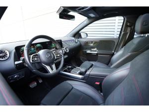 Miniature 9 Mercedes-Benz GLA-Class GLA250 2023
