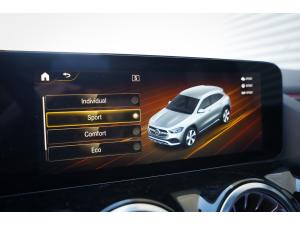 Miniature 20 Mercedes-Benz GLA-Class GLA250 2023