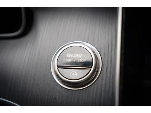 Miniature 20 Mercedes-Benz C-Class C300 2025