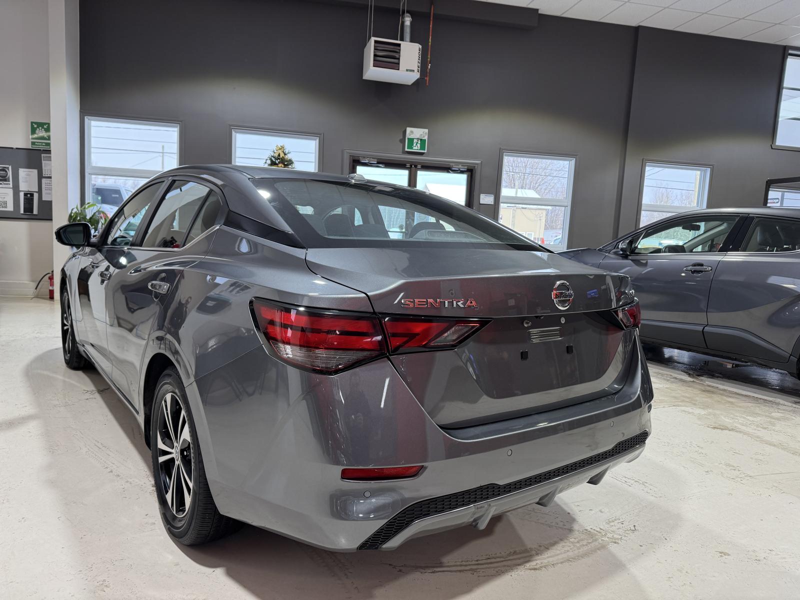 Image 4 Nissan Sentra SV 2021