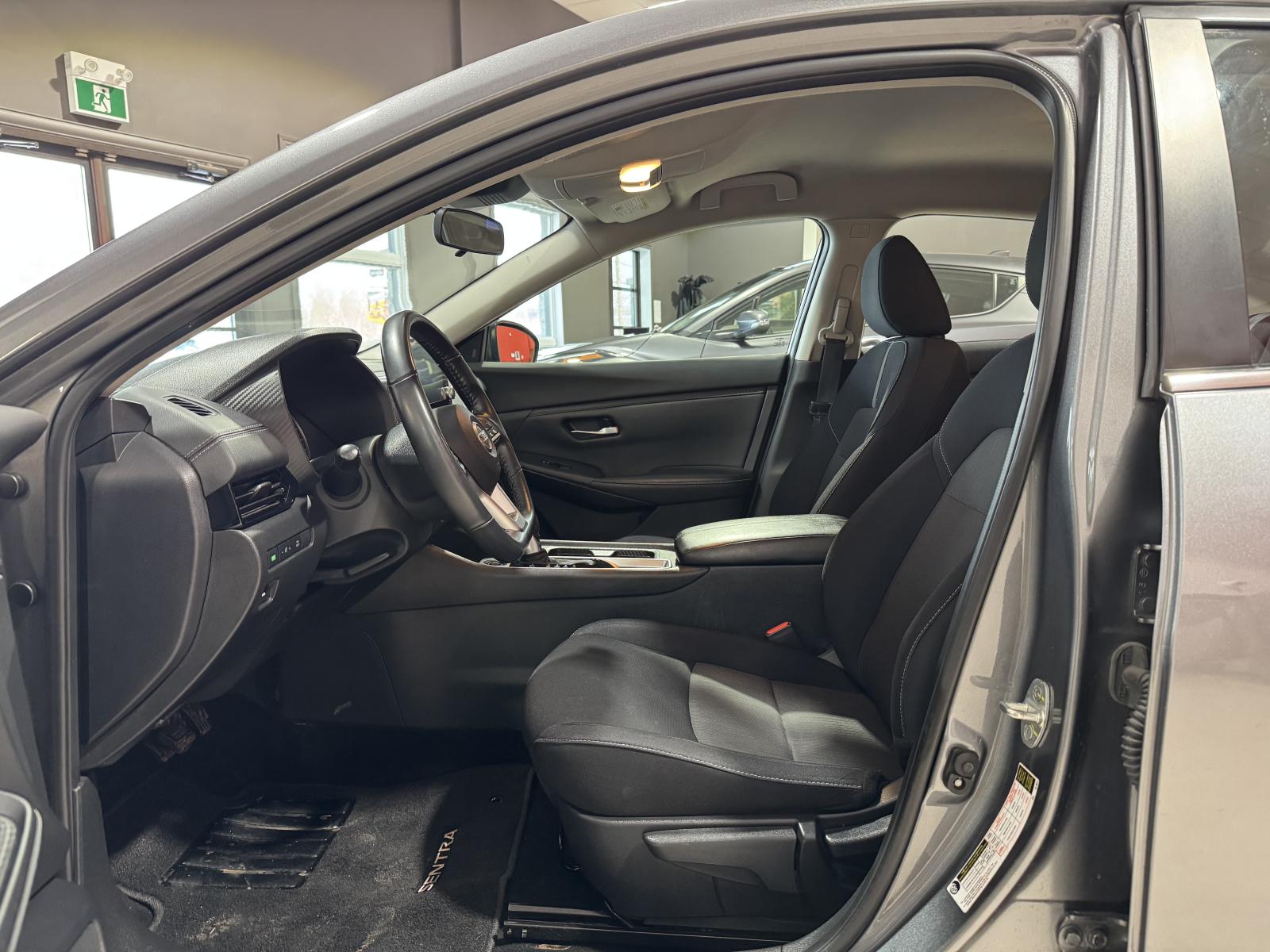 Image 14 Nissan Sentra SV 2021