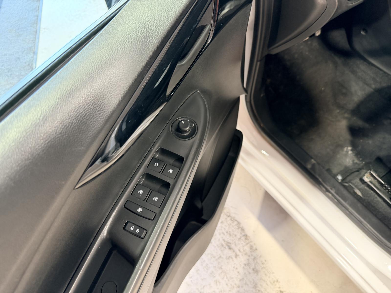 Image 15 Chevrolet Spark 1LT 2022