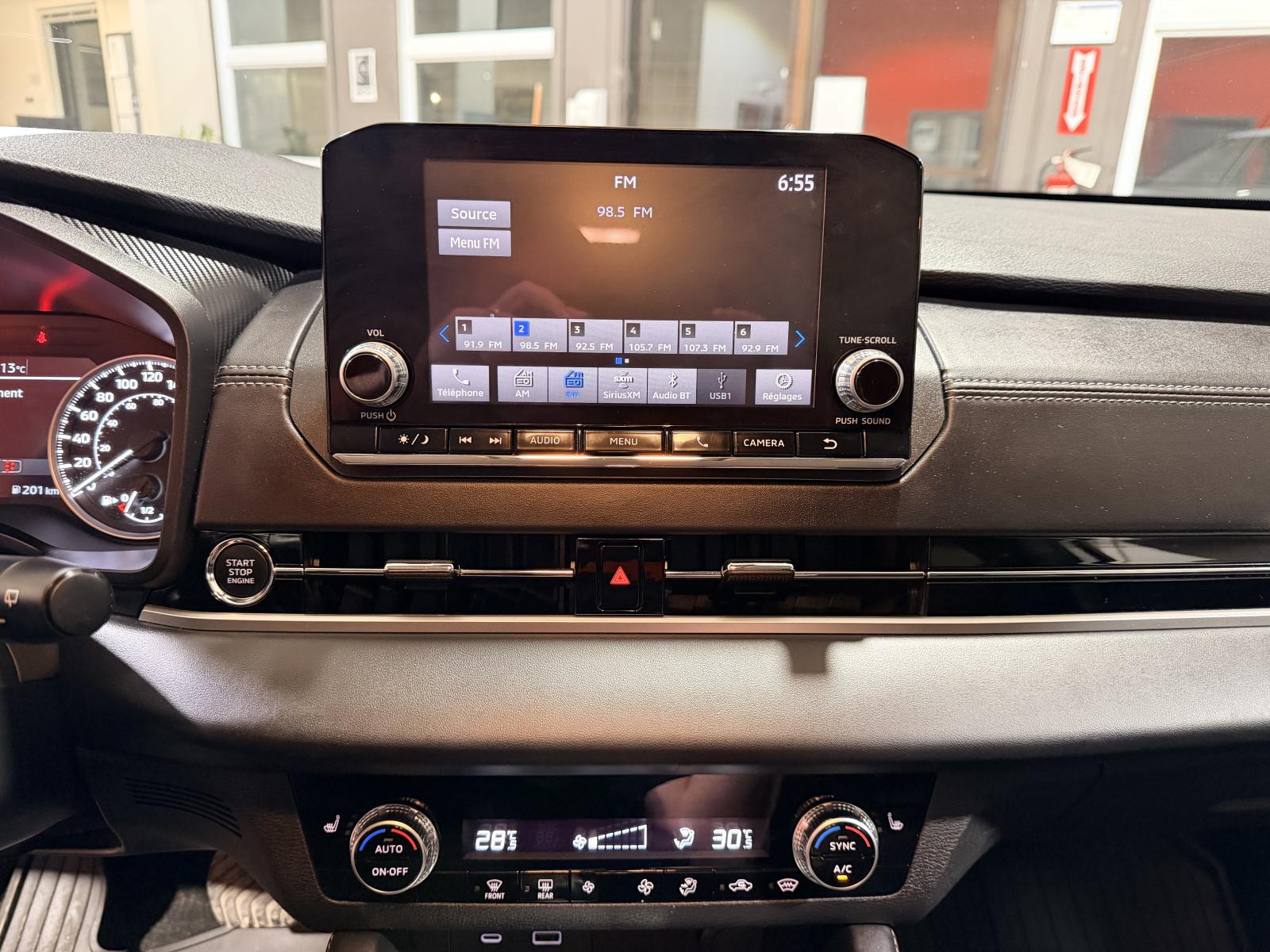 Image 23 Mitsubishi Outlander ES 2024