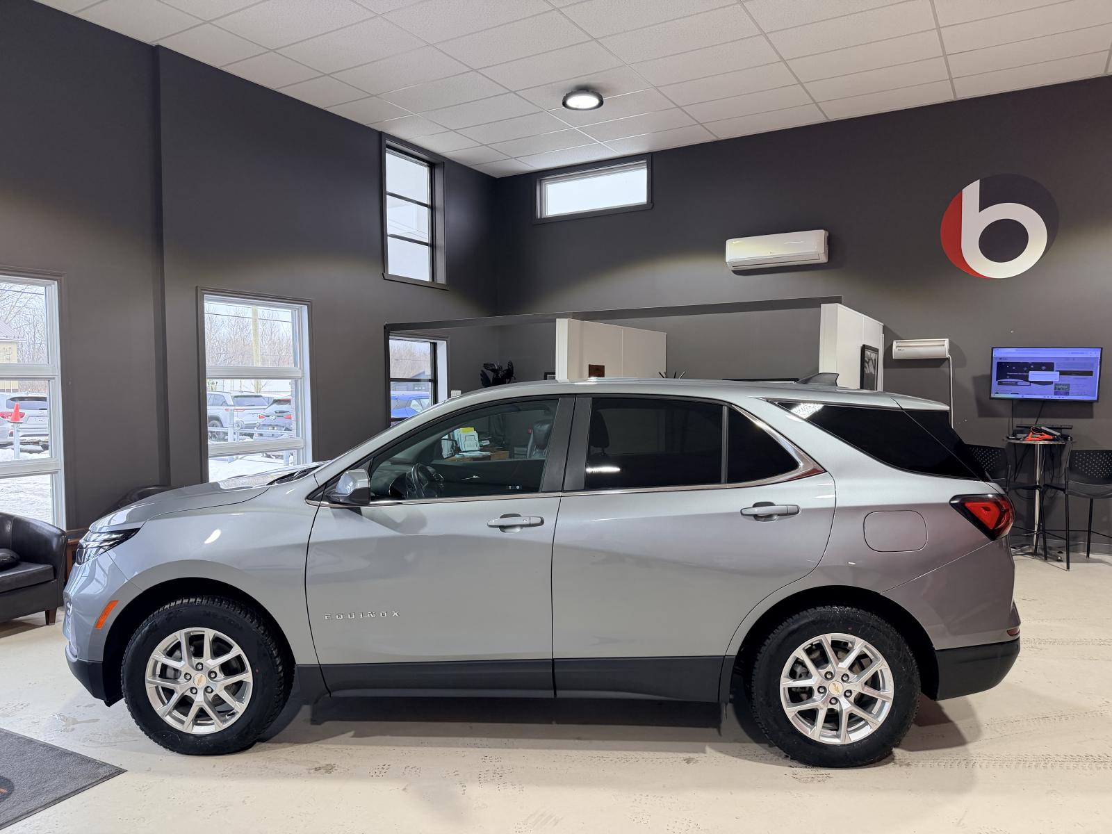 Image 3 Chevrolet Equinox LT 2024