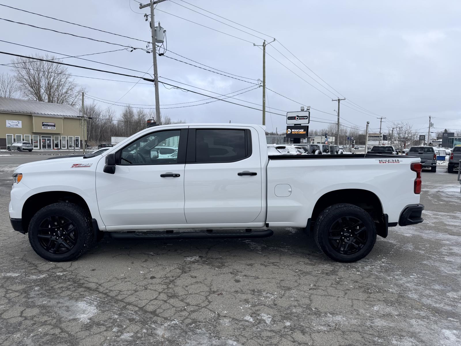 Chevrolet Silverado 1500 LT Trail Boss 2024 — photo 3