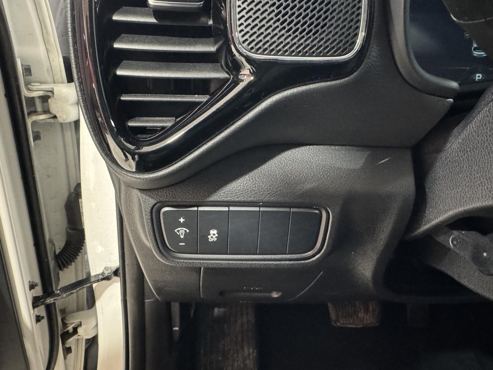 Image 18 Kia Soul EV Limited 2023