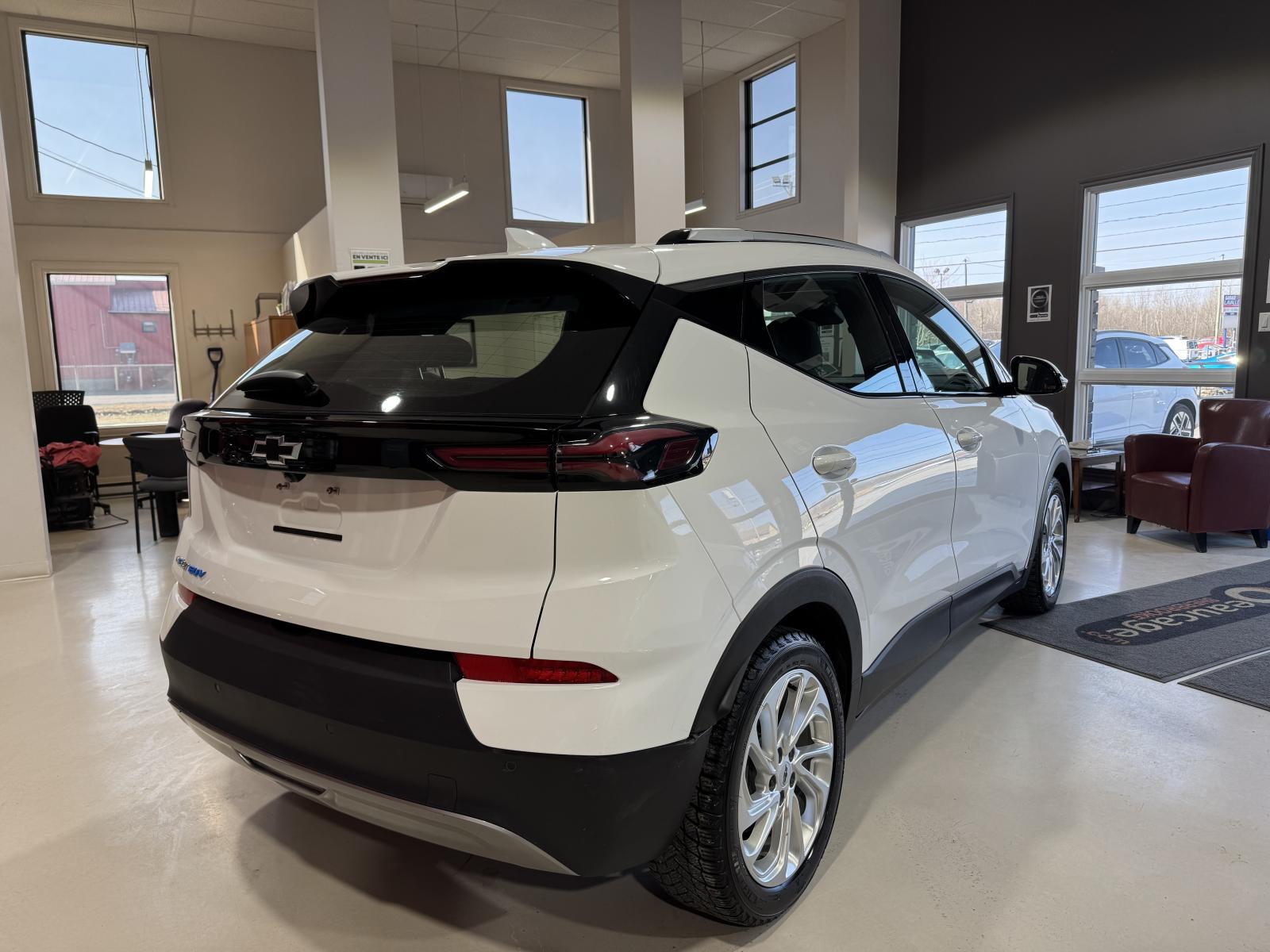 Image 8 Chevrolet Bolt EUV LT 2023