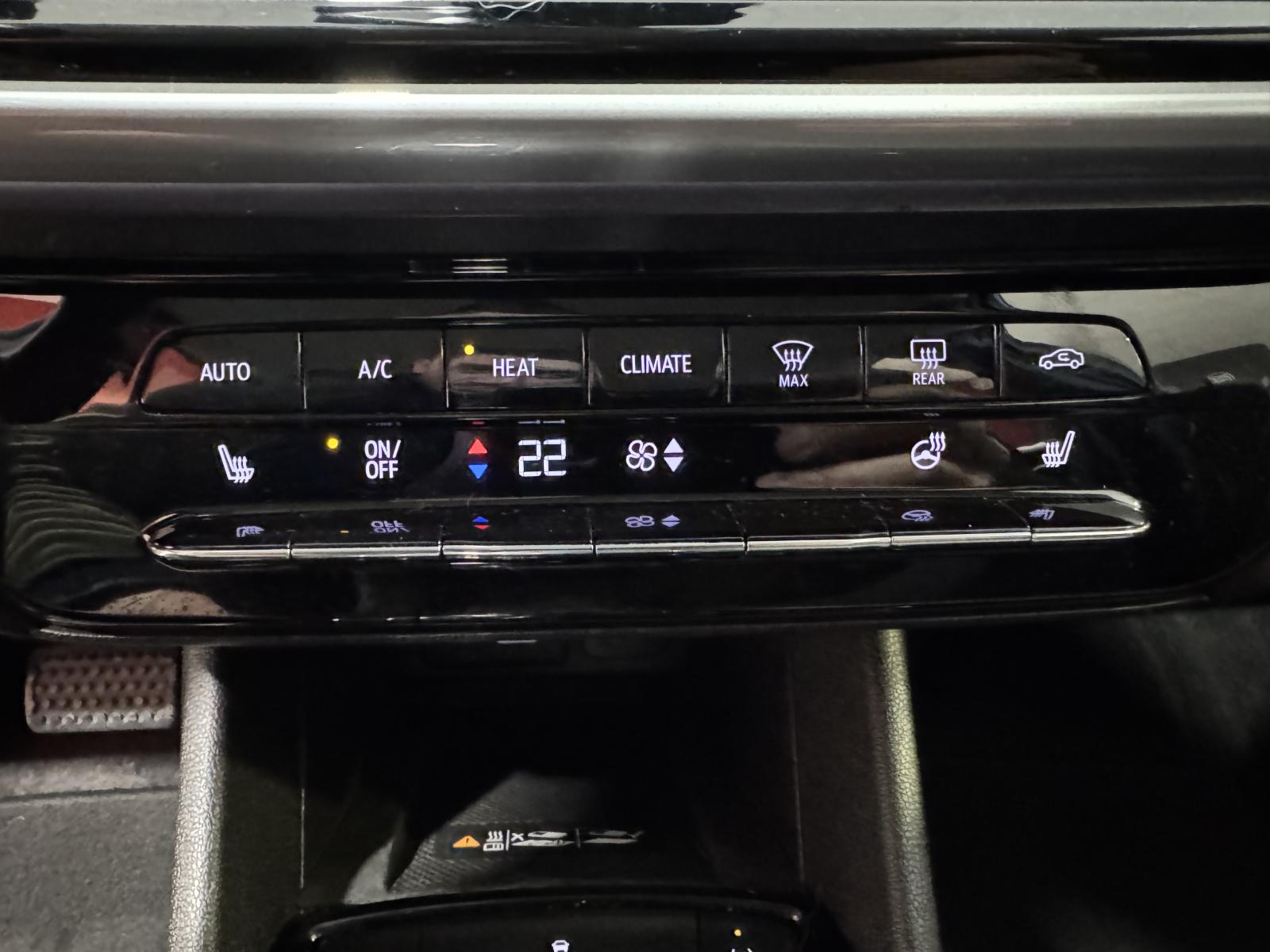 Image 26 Chevrolet Bolt EUV LT 2023