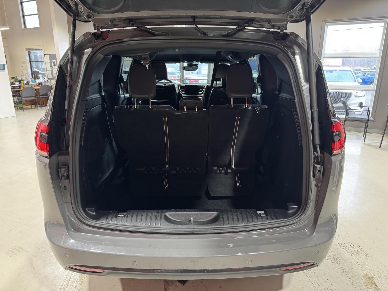 Image 6 Chrysler Pacifica Touring L 2022